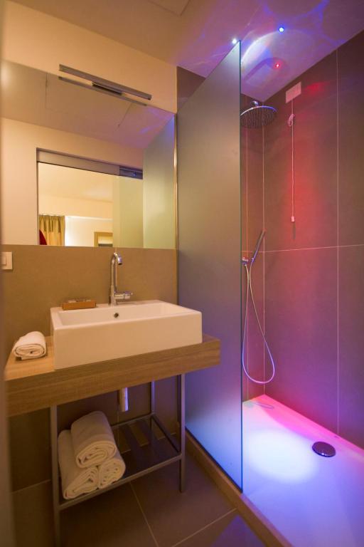 Palazzo Ruschioni Boutique Hotel كاميرانو الغرفة الصورة